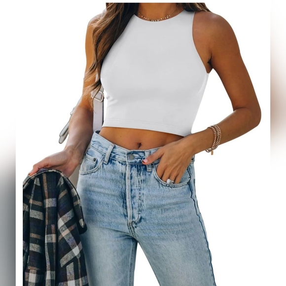 Sleeveless BNWT  Halter Neck Tank Crop Top - White XXL - Picture 4 of 9